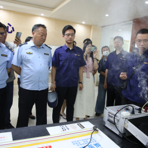 廣西市場監(jiān)管局2025年“透明監(jiān)管 共筑誠信”媒體開放日活動在縱覽線纜集團(tuán)舉行